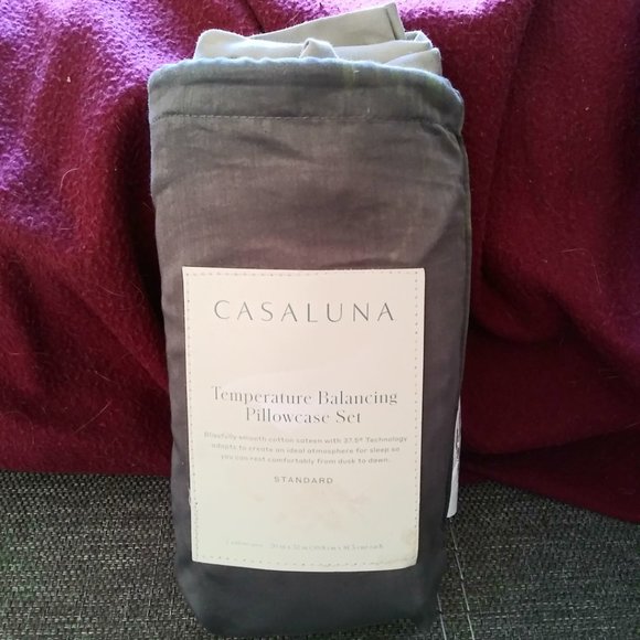 Casaluna Temperature Regulating Solid Pillowcase Set - Picture 10 of 13
